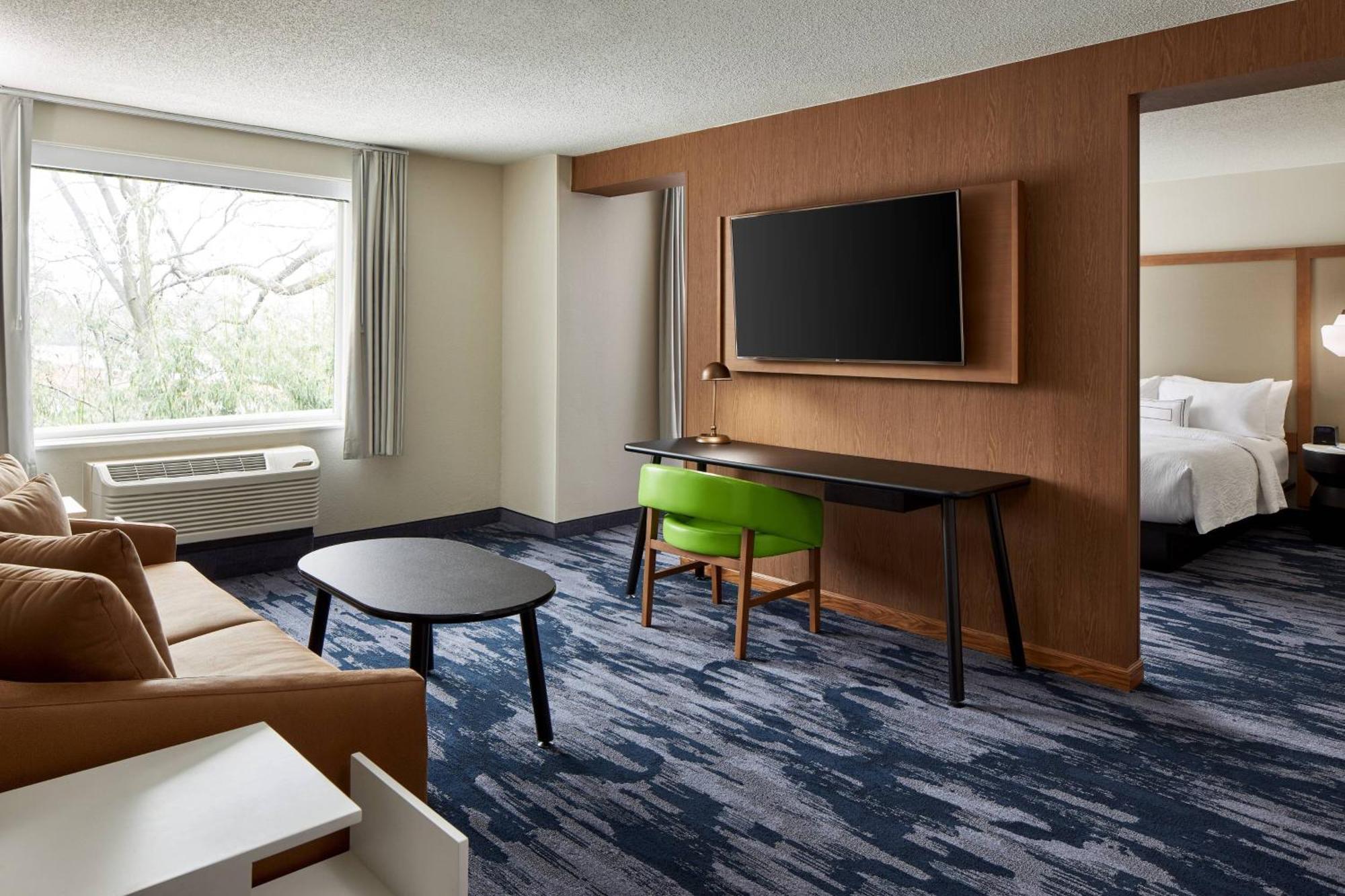 Fairfield Inn & Suites By Marriott Virginia Beach/Norfolk Airport Exterior photo