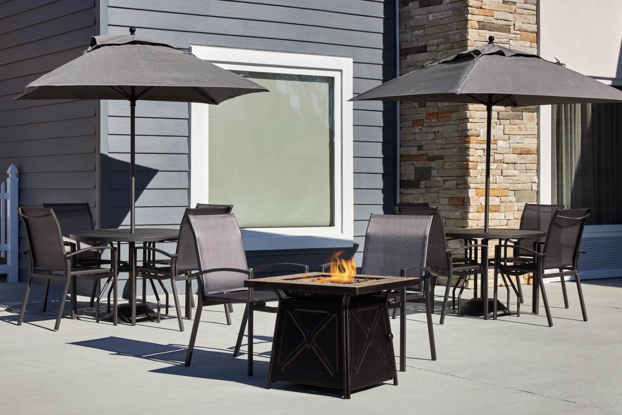 Fairfield Inn & Suites By Marriott Virginia Beach/Norfolk Airport Exterior photo